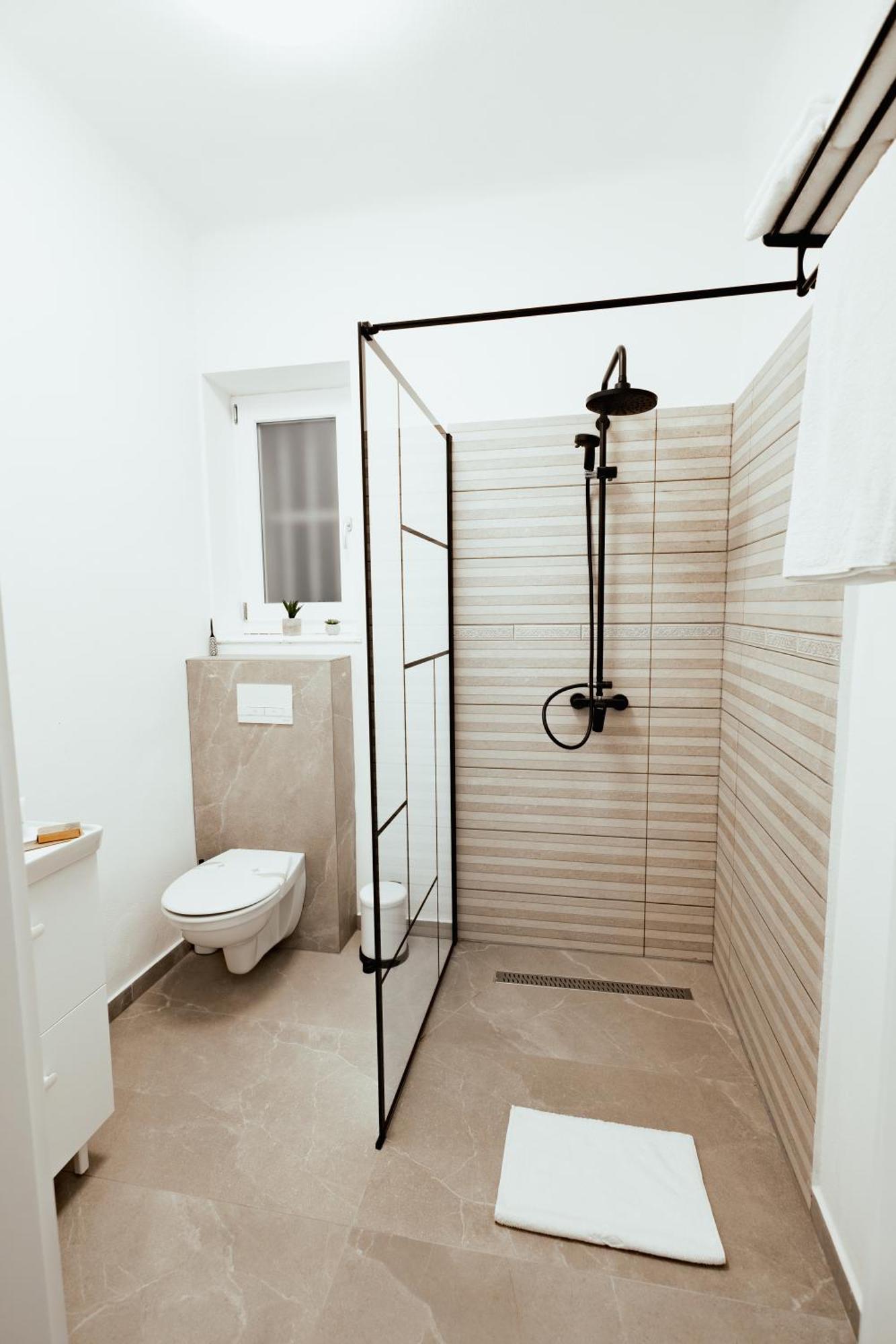 Casa Leonhardt Apartment Sighisoara Ngoại thất bức ảnh